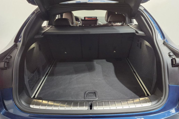 2025 BMW X4 с пробегом 12 995 км