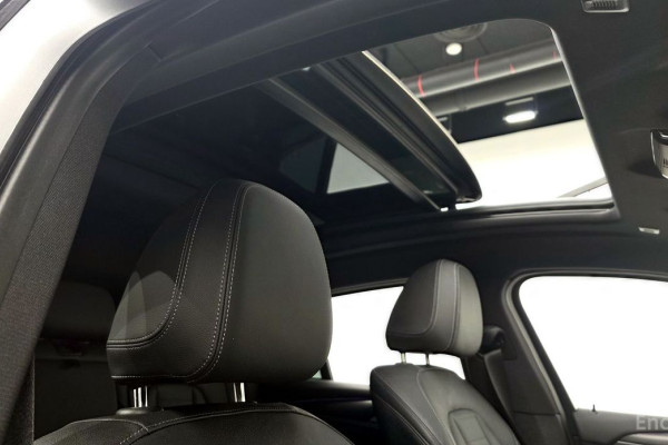 2023 BMW X4 с пробегом 18 281 км