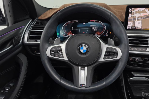 2024 BMW X4 с пробегом 15 182 км