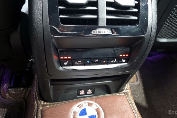 2023 BMW X4 с пробегом 18 281 км