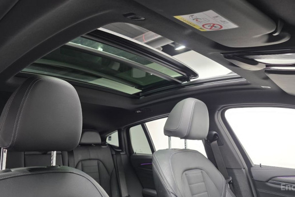 2024 BMW X4 с пробегом 15 182 км