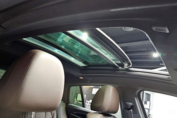 2025 BMW X4 с пробегом 9 994 км