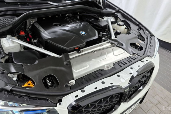 2025 BMW X4 с пробегом 9 698 км