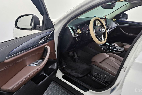 2025 BMW X4 с пробегом 4 671 км