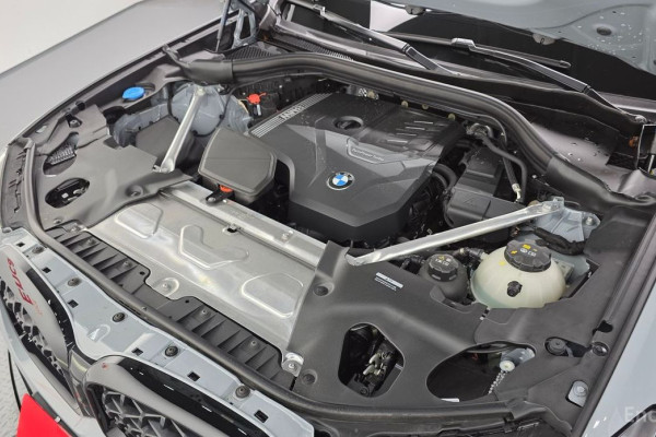 2025 BMW X4 с пробегом 5 662 км