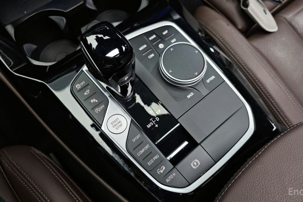 2025 BMW X4 с пробегом 12 542 км