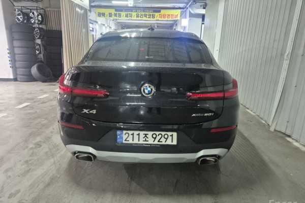 2024 BMW X4 с пробегом 26 293 км