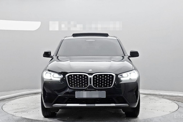 2024 BMW X4 с пробегом 20 677 км