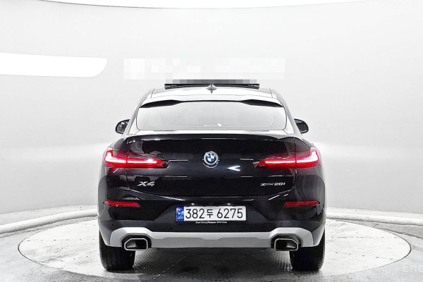 2024 BMW X4 с пробегом 20 677 км