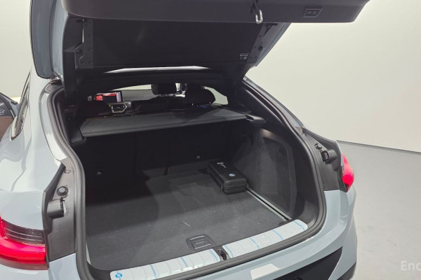 2025 BMW X4 с пробегом 5 662 км