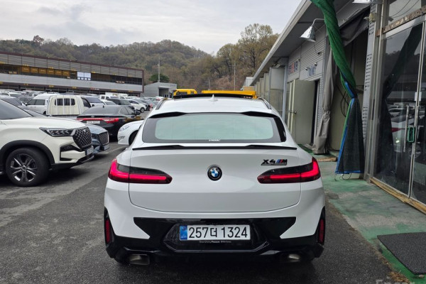 2025 BMW X4 с пробегом 5 034 км