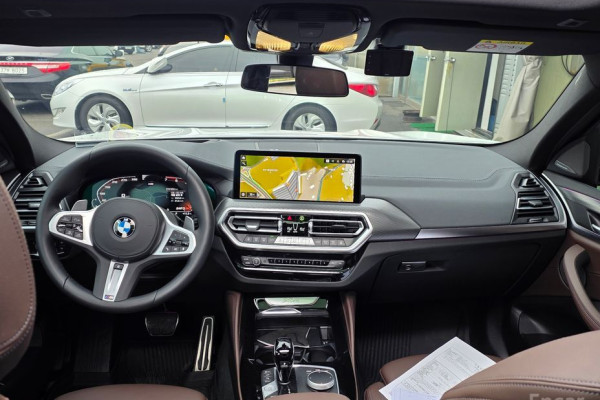 2025 BMW X4 с пробегом 5 034 км