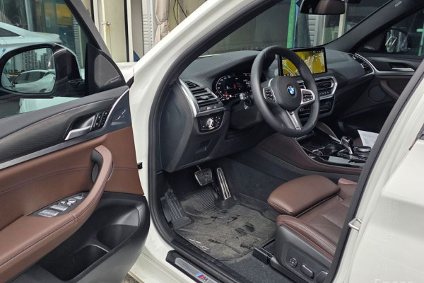 2025 BMW X4 с пробегом 5 034 км