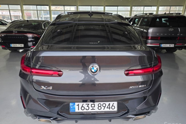 2024 BMW X4 с пробегом 25 900 км