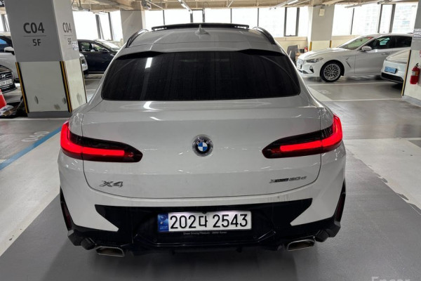 2023 BMW X4 с пробегом 42 046 км
