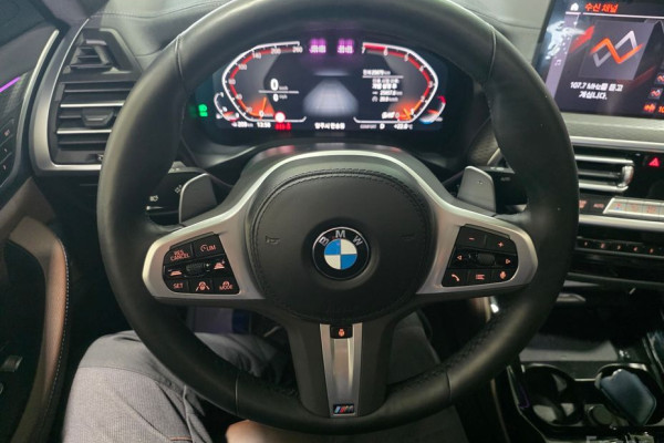 2024 BMW X4 с пробегом 25 900 км