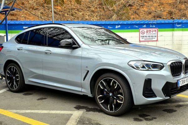 2025 BMW X4 с пробегом 13 466 км