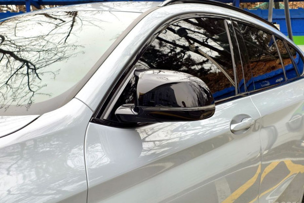 2025 BMW X4 с пробегом 13 466 км