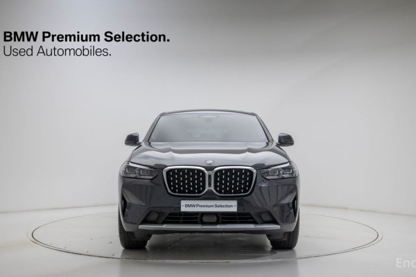 2023 BMW X4 с пробегом 45 429 км