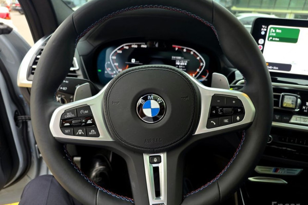 2025 BMW X4 с пробегом 13 466 км