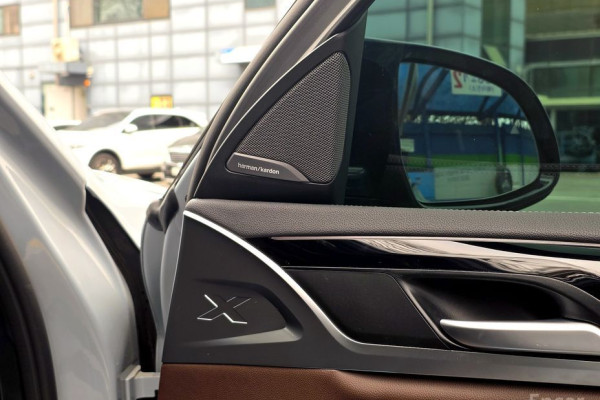 2025 BMW X4 с пробегом 13 466 км