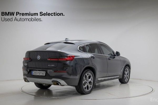 2023 BMW X4 с пробегом 45 429 км