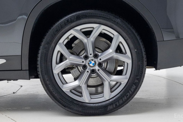 2023 BMW X4 с пробегом 45 429 км