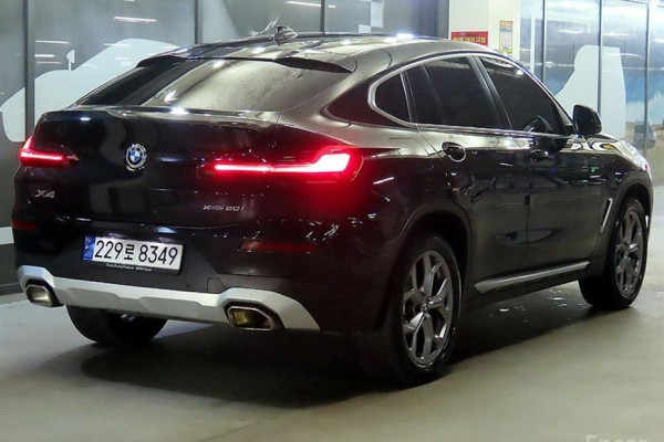 2023 BMW X4 с пробегом 81 237 км