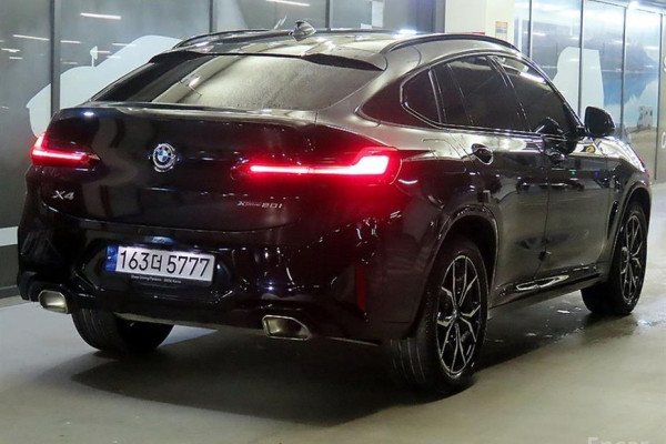 2023 BMW X4 с пробегом 30 829 км