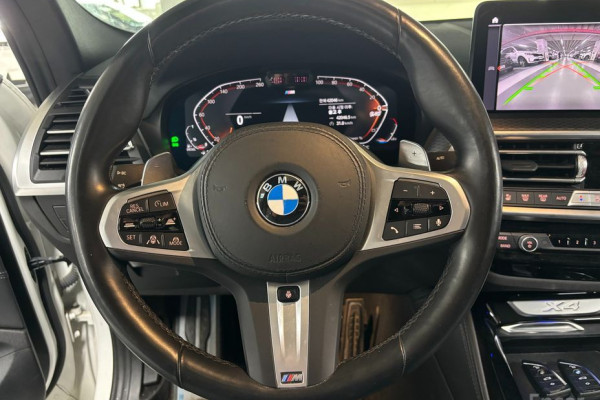 2023 BMW X4 с пробегом 42 046 км