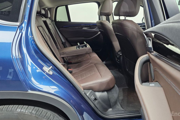 2023 BMW X4 с пробегом 28 094 км