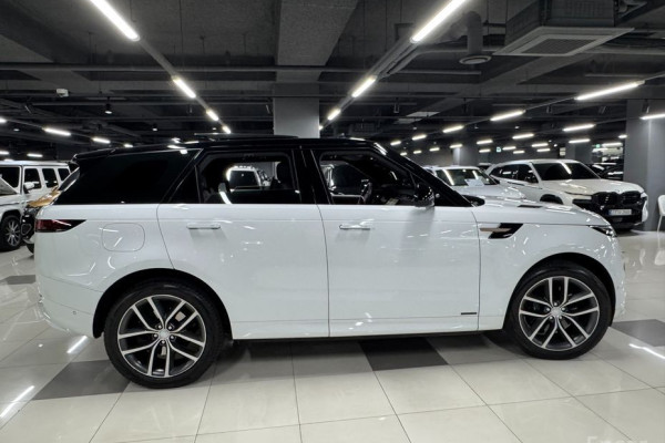 2023 Land Rover Range Rover Sport с пробегом 13 700 км