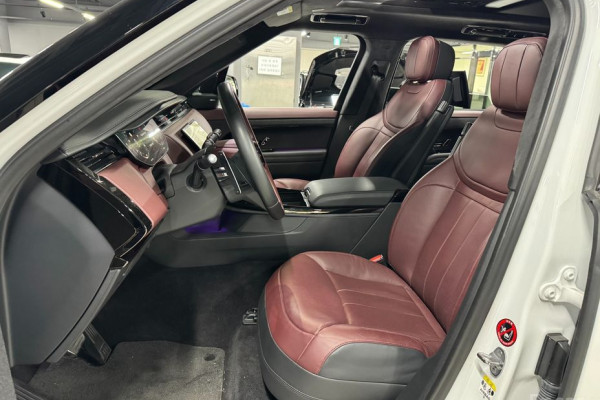 2023 Land Rover Range Rover Sport с пробегом 13 700 км