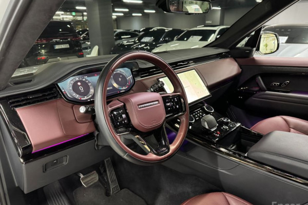2023 Land Rover Range Rover Sport с пробегом 13 700 км