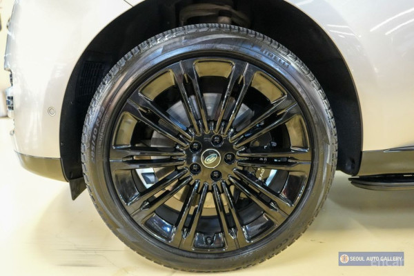 2023 Land Rover Range Rover с пробегом 26 700 км