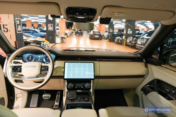 2023 Land Rover Range Rover с пробегом 26 700 км