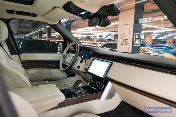 2023 Land Rover Range Rover с пробегом 26 700 км