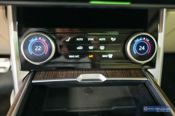 2023 Land Rover Range Rover с пробегом 26 700 км