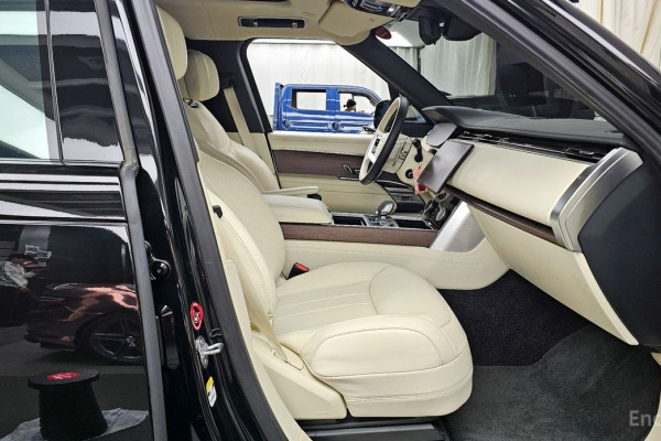 2023 Land Rover Range Rover с пробегом 43 489 км