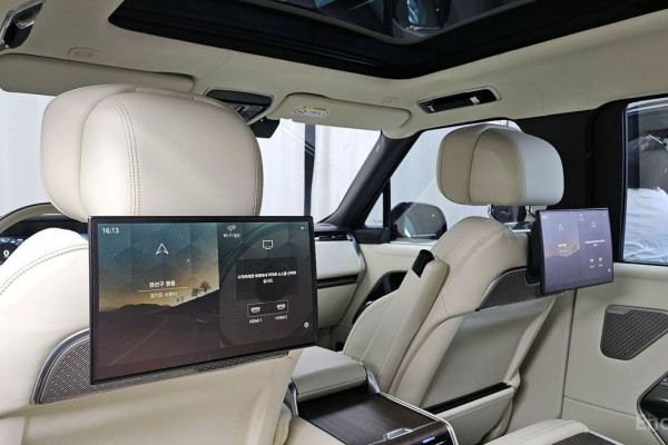 2023 Land Rover Range Rover с пробегом 43 489 км