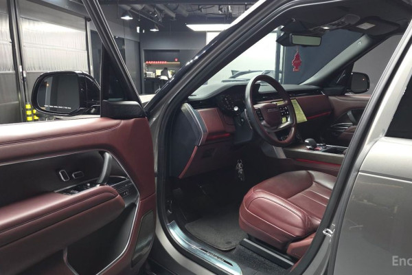 2023 Land Rover Range Rover с пробегом 27 406 км