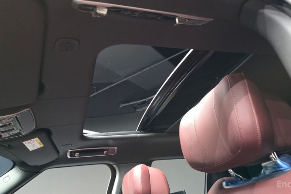 2023 Land Rover Range Rover с пробегом 27 406 км