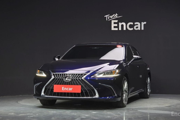 2022 Lexus ES с пробегом 71 394 км