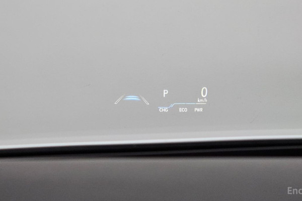 2023 Lexus ES с пробегом 22 275 км