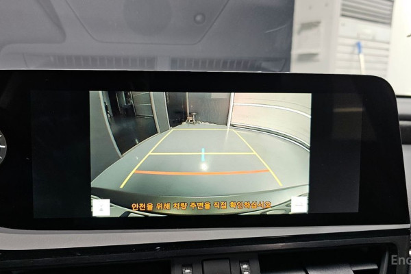 2022 Lexus ES с пробегом 64 134 км