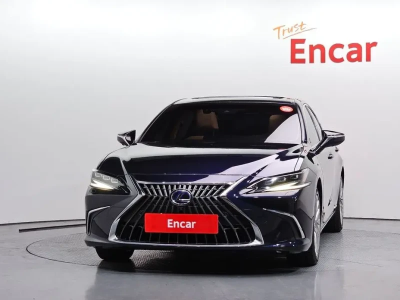 2022 Lexus ES с пробегом 101 203 км