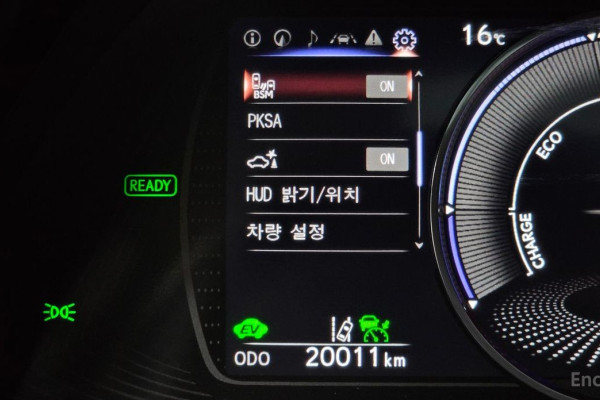 2022 Lexus ES с пробегом 20 011 км