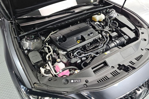 2023 Lexus ES с пробегом 82 477 км