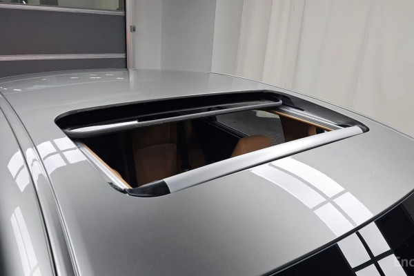 2022 Lexus ES с пробегом 20 011 км