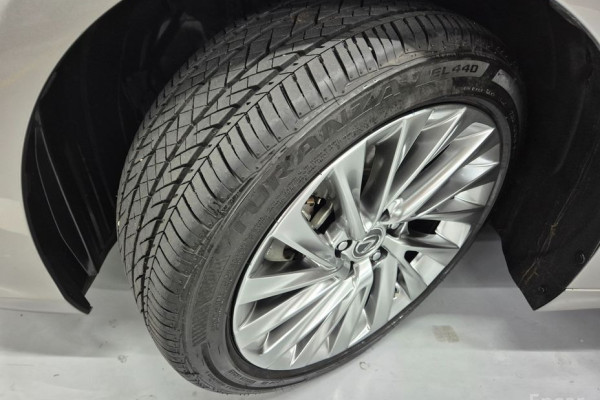 2023 Lexus ES с пробегом 40 005 км